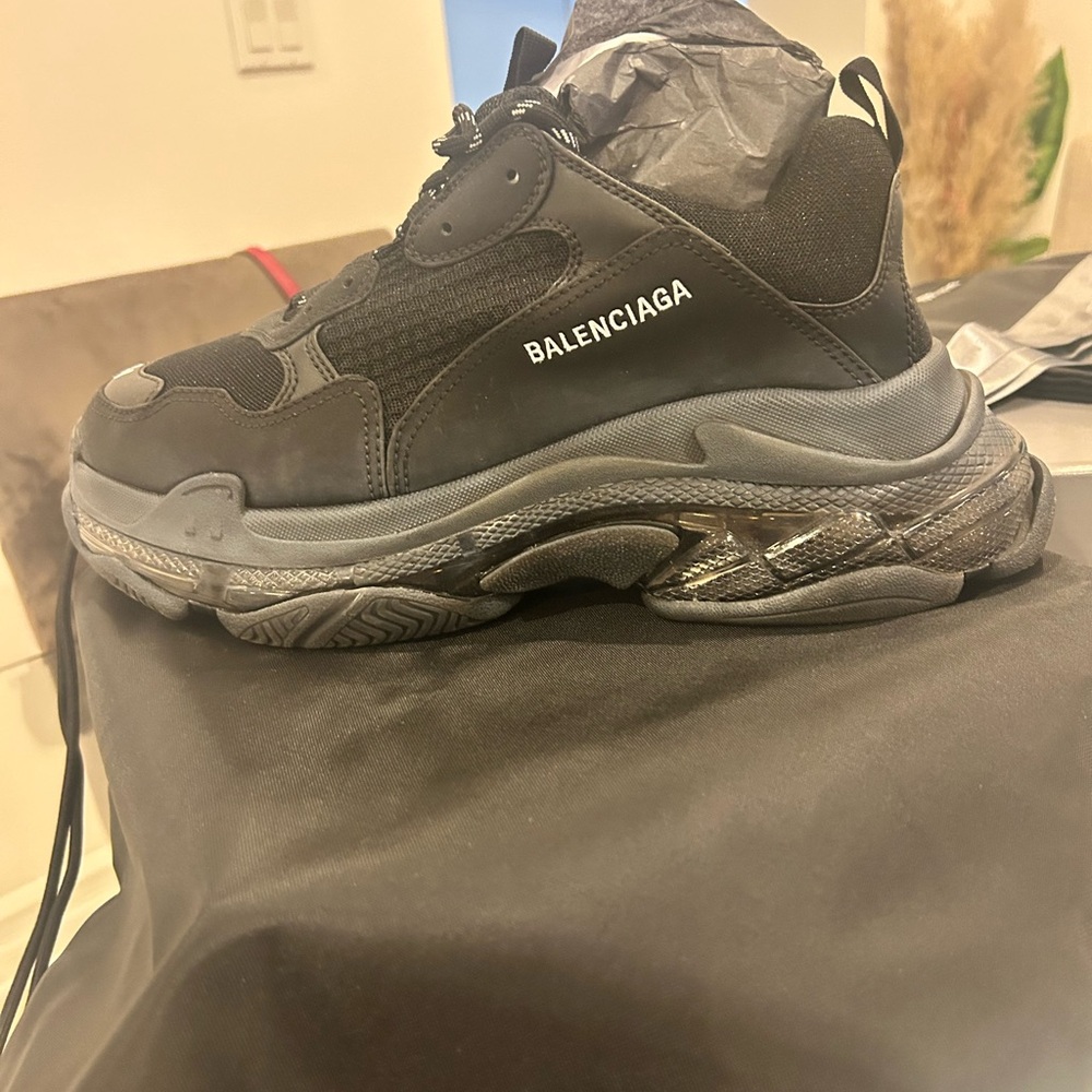 Size 44 Balenciaga triple S